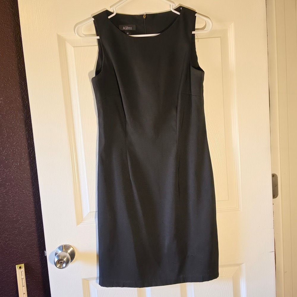 AGB Petite Black Sleeveless Sheath LBD Dress 6P